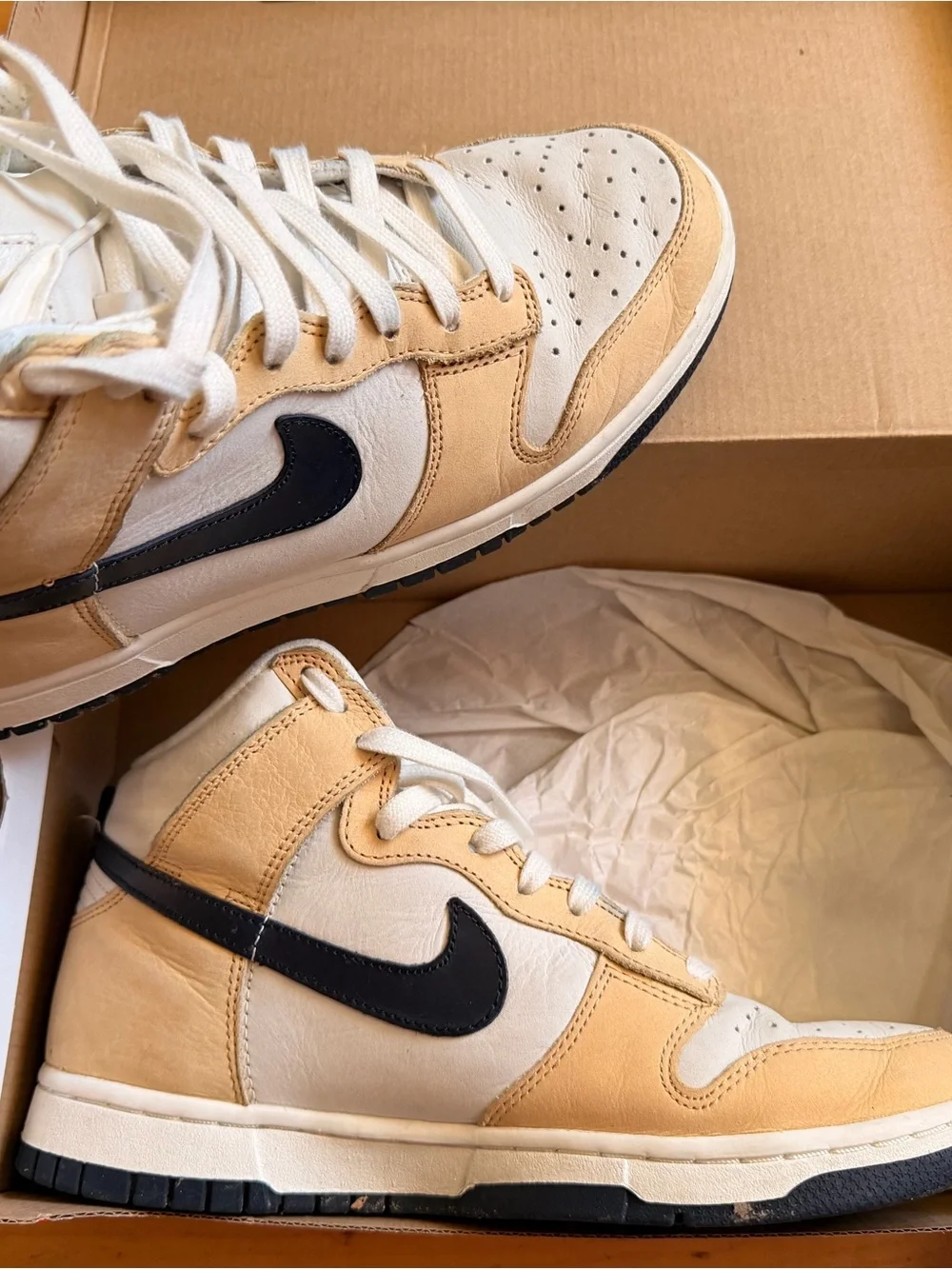 Nike Dunk High Sail Tan Black Men’s 6.5 Women’s 8 DX2044-101 Leather Sneakers